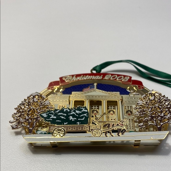 2003 White House Historical Association Ornement Gold and Red Holiday Ornament - Picture 2 of 10